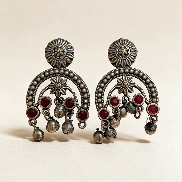 Silver_Oxidised_Brass_Chandbali_Red_Stone_Earrings_For_Women