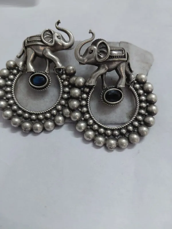 Silver_Oxidised_Brass_Elephant_Motif_Jhumka_Earrings_For_Women