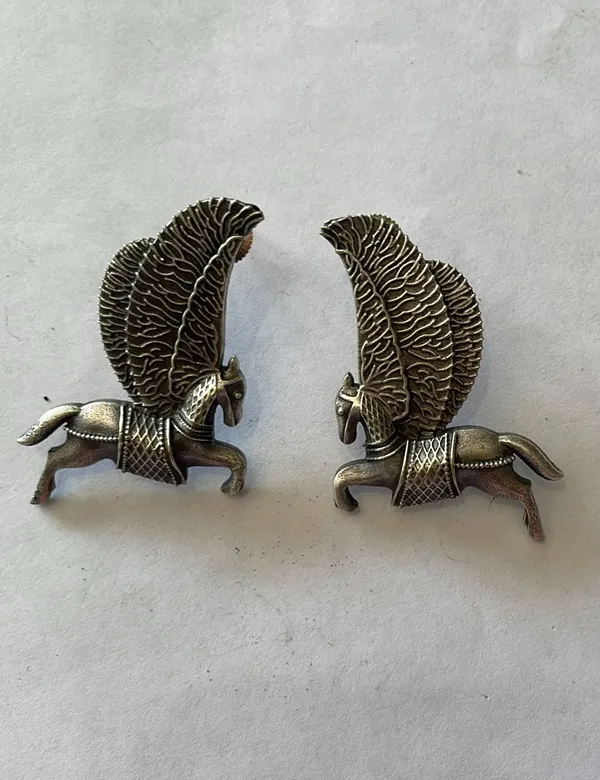 Silver_Oxidized_Brass_Horse_Motif_Statement_Earrings_For_Women