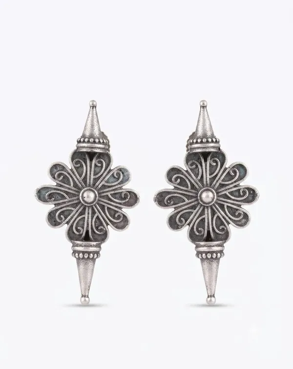 Silver_Tone_Brass_Shell_Drop_Earrings_For_Women