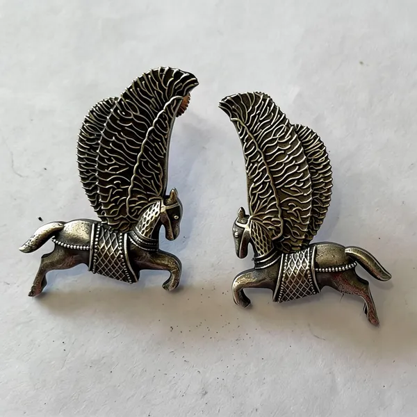 Silver_Oxidized_Brass_Horse_Motif_Statement_Earrings_For_Women