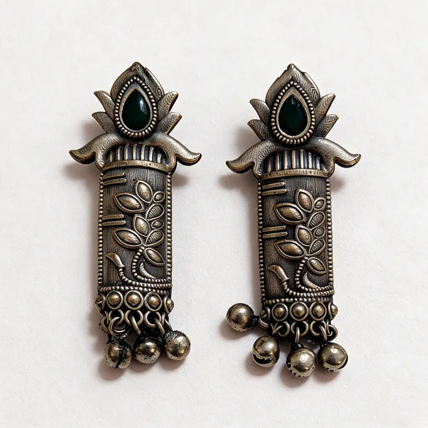 Silver_Oxidized_Brass_Floral_Teardrop_Drop_Earrings_For_Women