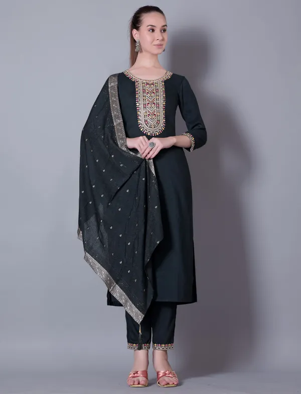 Women_Embroidered_Straight_Kurta_With_Pants_&_Dupatta