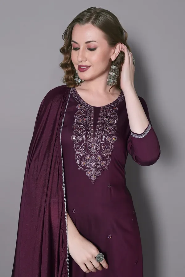 Women_Embroidered_Straight_Kurta_With_Pants_&_Dupatta