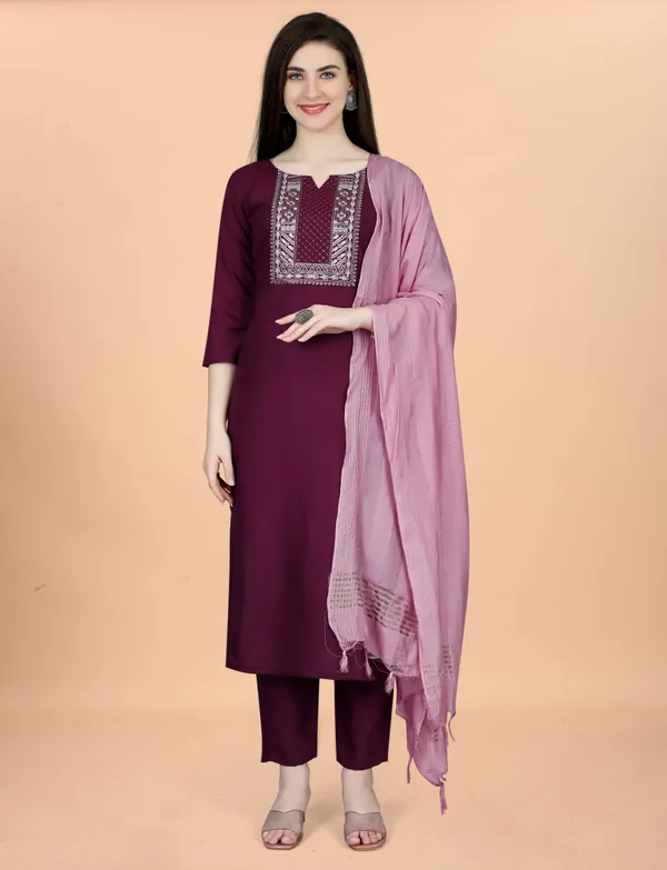 Ethnic_Motifs_Yoke_Design_Pure_Silk_Straight_Kurta_With_Trousers_&_Dupatta