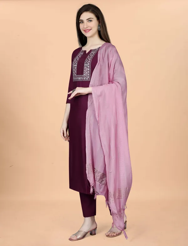 Ethnic_Motifs_Yoke_Design_Pure_Silk_Straight_Kurta_With_Trousers_&_Dupatta
