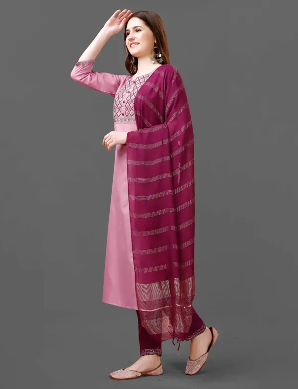 Ethnic_Motifs_Yoke_Design_Pure_Silk_Straight_Kurta_With_Trousers_&_Dupatta