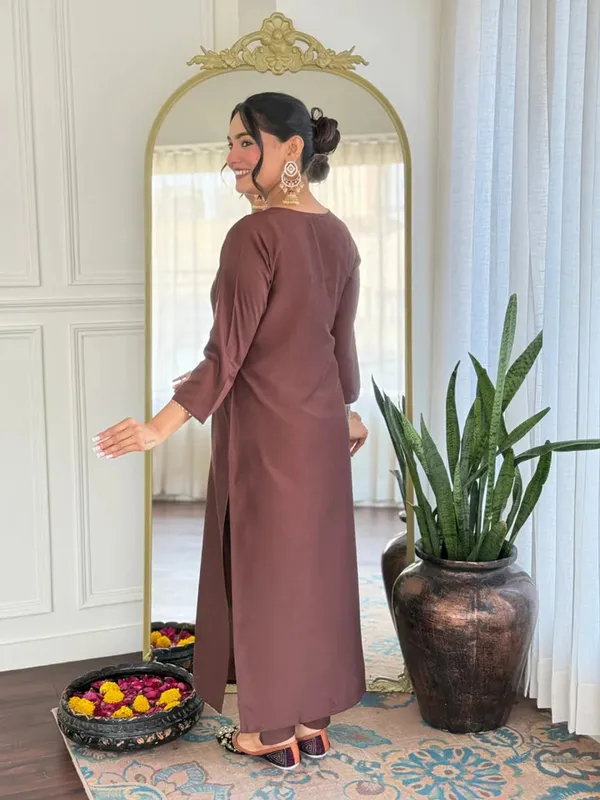 Women_Embroidered_Straight_Kurta_With_Pants_&_Dupatta