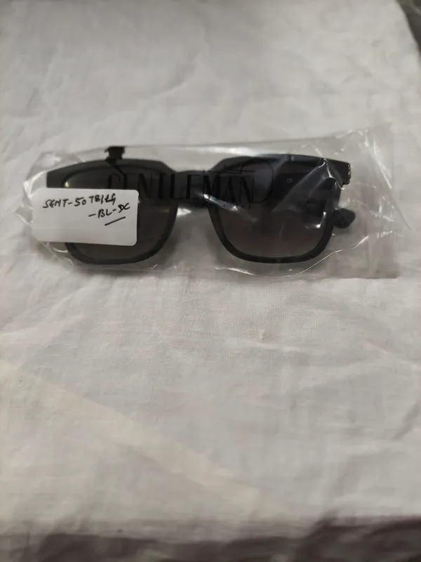 Men_Dark_Black_Full-Rim_Square_Sunglasses