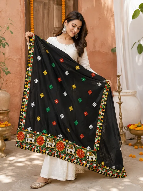 Black_Chanderi_Embroidered_Elephant_Border_Dupatta