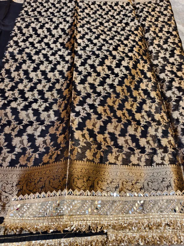 Black_Tissue_Silk_Zari_Woven_Banarasi_Saree_For_Women