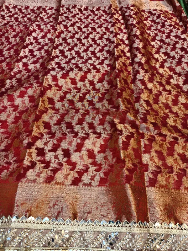 Red_Tissue_Silk_Floral_Woven_Banarasi_Saree_For_Women