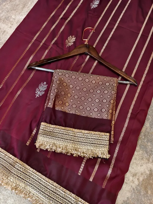 Maroon_Soft_Silk_Banarasi_Stripe_Saree_For_Women