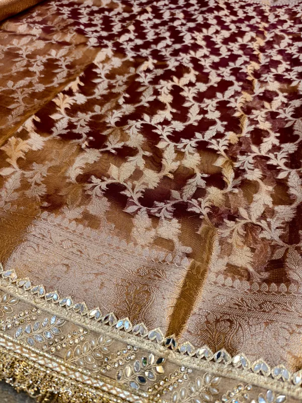 Brown_Tissue_Silk_Floral_Woven_Banarasi_Saree_For_Women