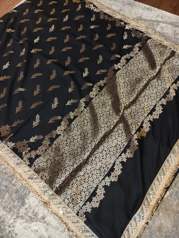 Black_Satin_Silk_Floral_Banarasi_Saree_For_Women