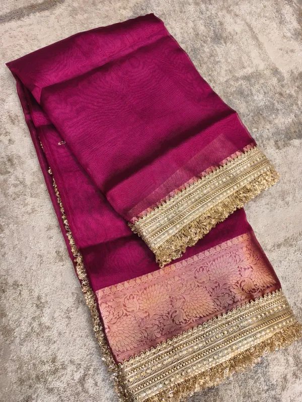 Magenta_Tissue_Silk_Woven_Banarasi_Saree_For_Women