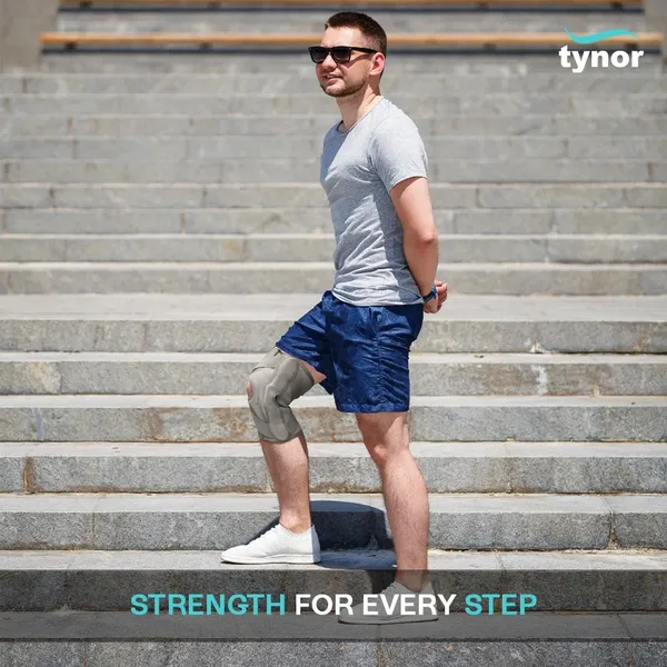 Tynor_Biaxial_Hinged_Knee_Brace