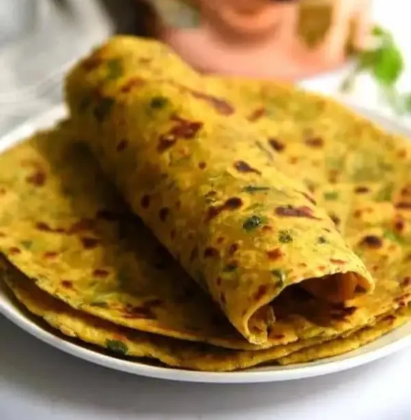 Tea_Snacks_|_Chat_Puri_|_Thepla_|_Sakkar_Para_|_Makhaniya_|_Khasta_Puri_|_Pack_Of_4