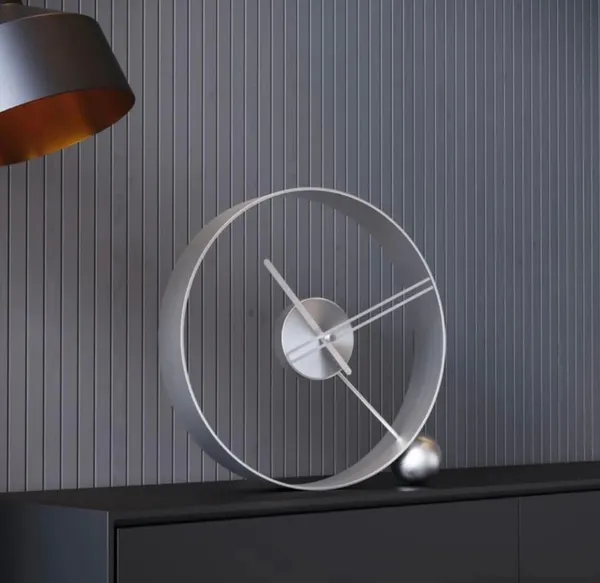 Iron_Modern_Minimalist_Open_Frame_Table_Clock