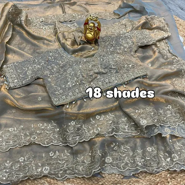 Grey_Cotton_Embroidered_Saree_For_Women