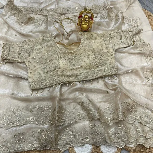 White_Cotton_Embroidered_Saree_For_Women