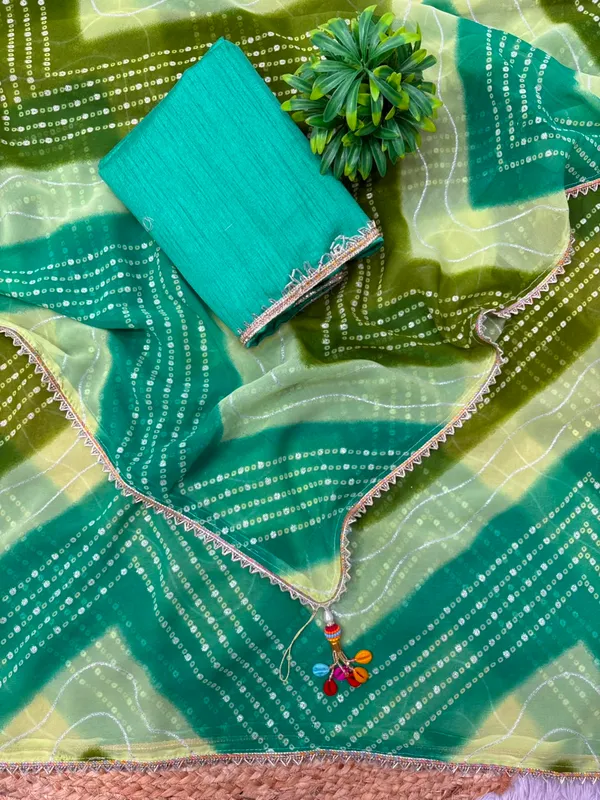 Green_Cotton_Wave_Pattern_Saree_For_Women