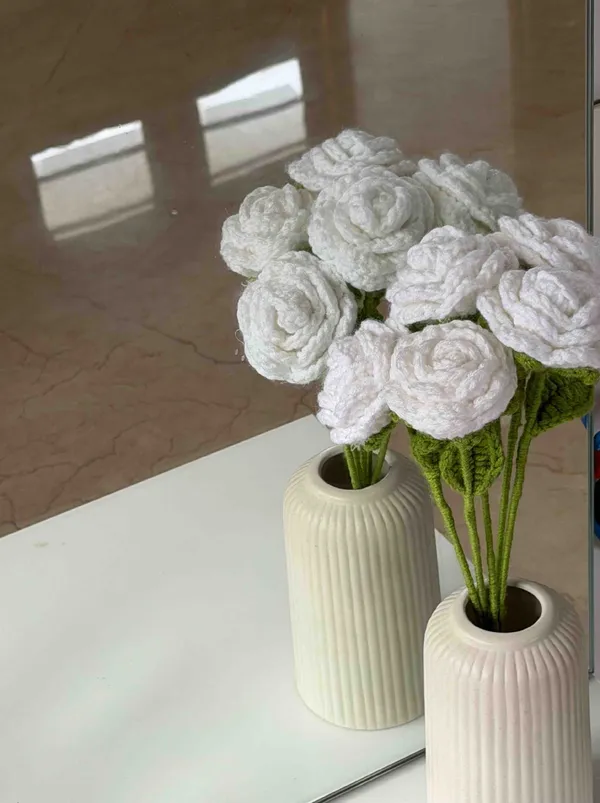 White_100%_Premium_Cotton_Yarn_4-Ply_Crochet_Artificial_Flowers_For_Home_Decor
