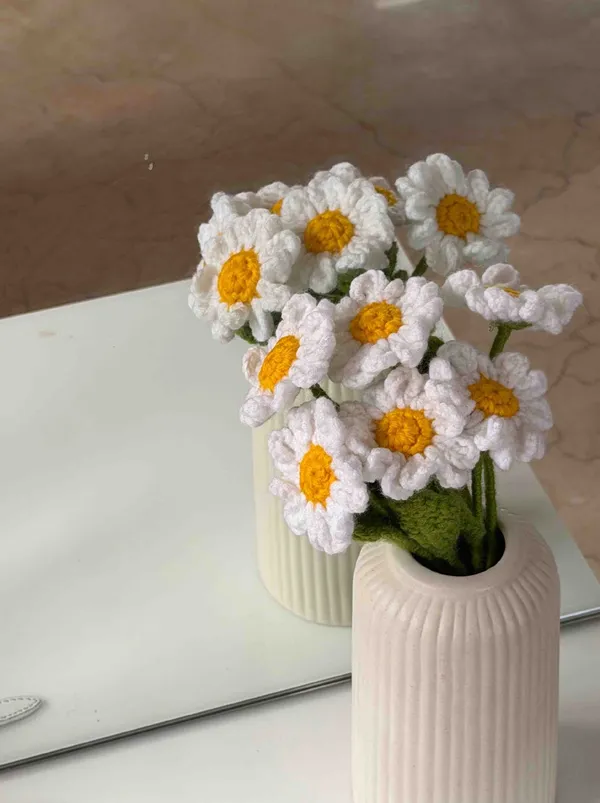 White_100%_Premium_Cotton_Yarn_4-Ply_Crochet_Artificial_Flowers_For_Home_Decor