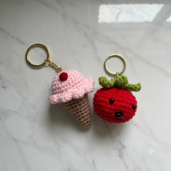 Pink_100%_Premium_Cotton_Yarn_4-Ply_Crochet_Keychain_For_Bags_&_Accessories_(pack_of_2)