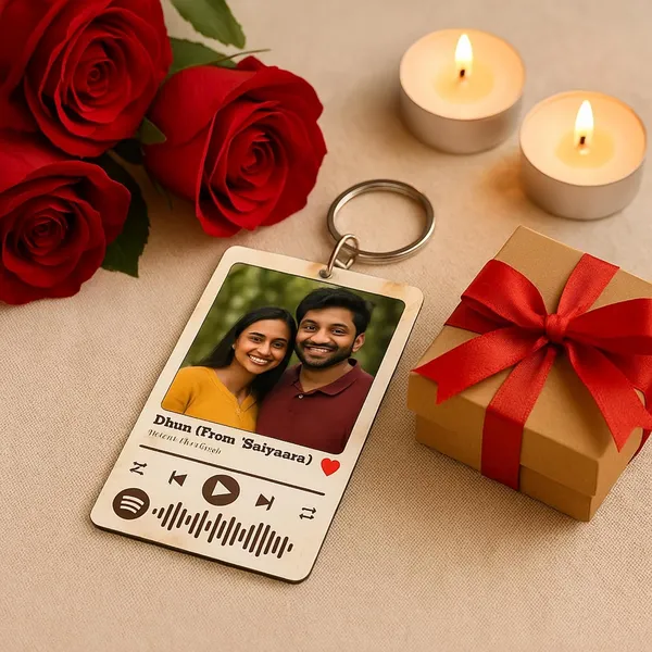 Spotify_Song_Keychain_With_Photo_Card