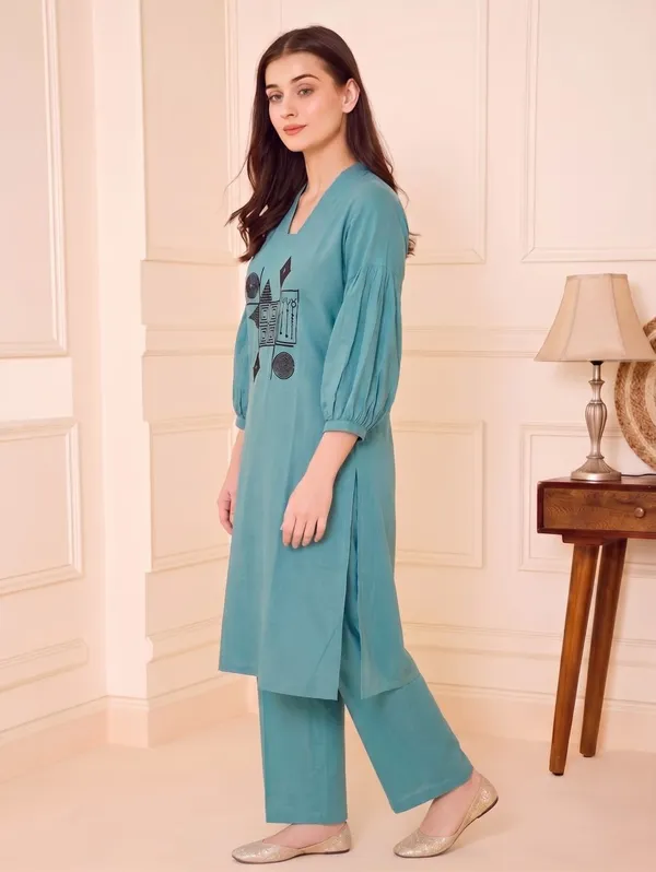 Teal_Geometric_Kurta_Set_For_Women