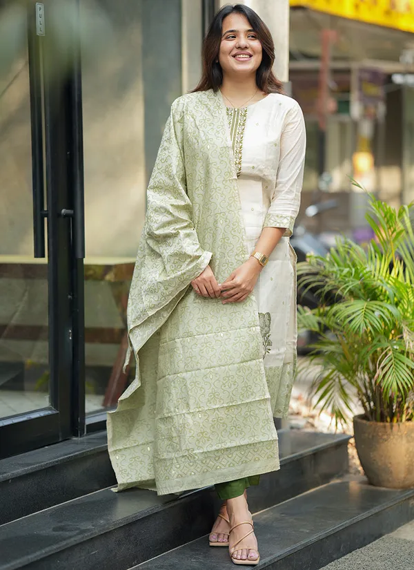 Ivory_Printed_Straight_Kurta_Set_For_Women