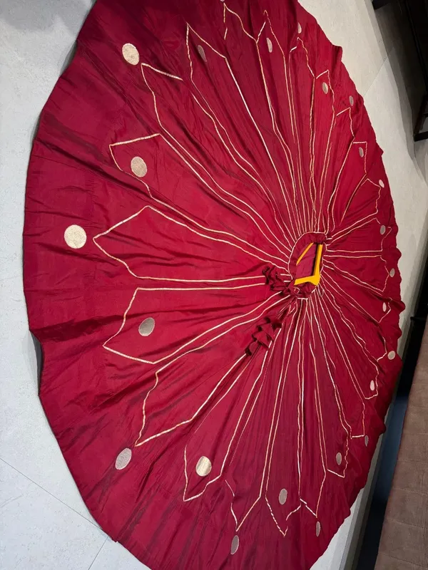 Red_Embroidered_Decorative_Lehenga_Skirt