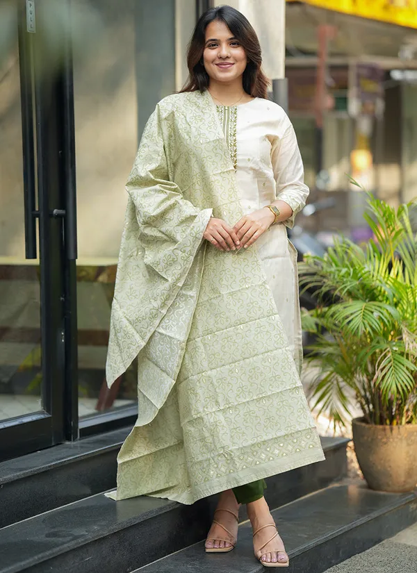 Ivory_Printed_Straight_Kurta_Set_For_Women