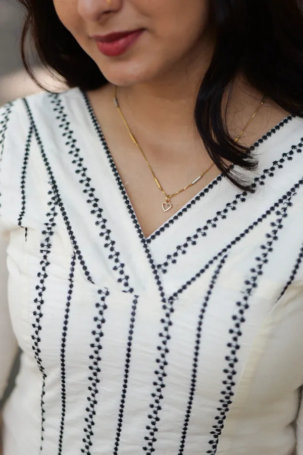 White_Printed_Straight_Kurta_Set_For_Women