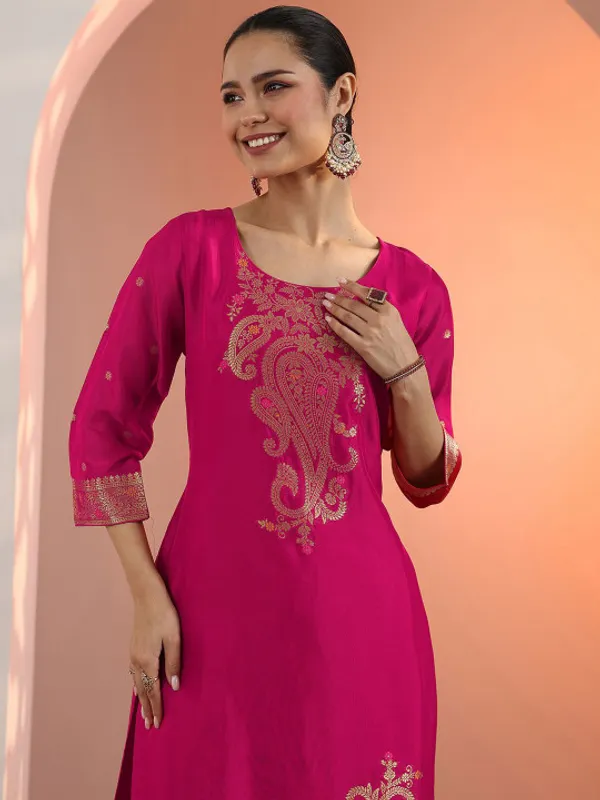 Pink_Embroidered_Kurta_Set_For_Women