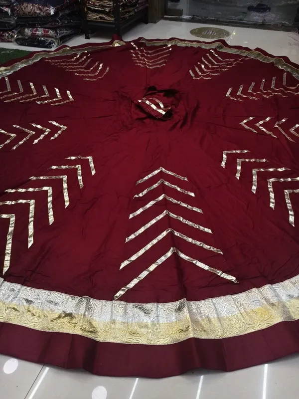 Maroon_Flared_Embellished_Lehenga_Skirt_For_Women