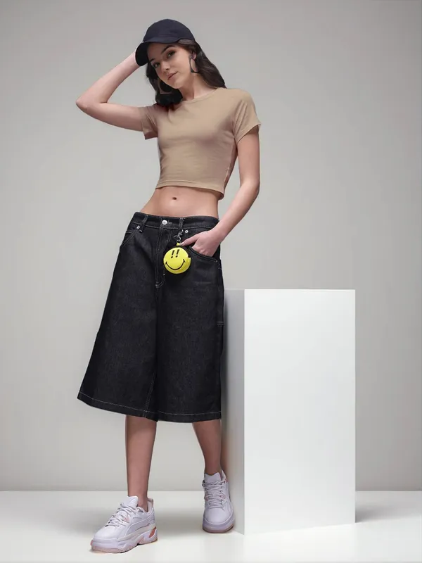 Beige_Fitted_Crop_T-Shirt_For_Women