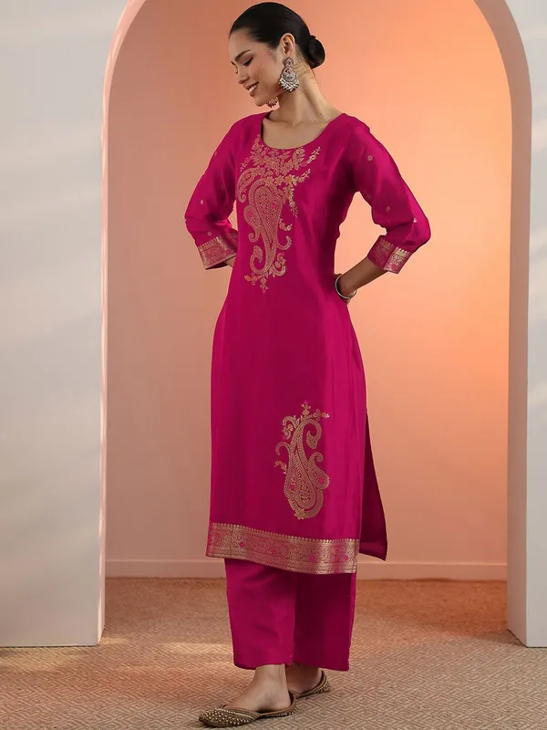 Pink_Embroidered_Kurta_Set_For_Women