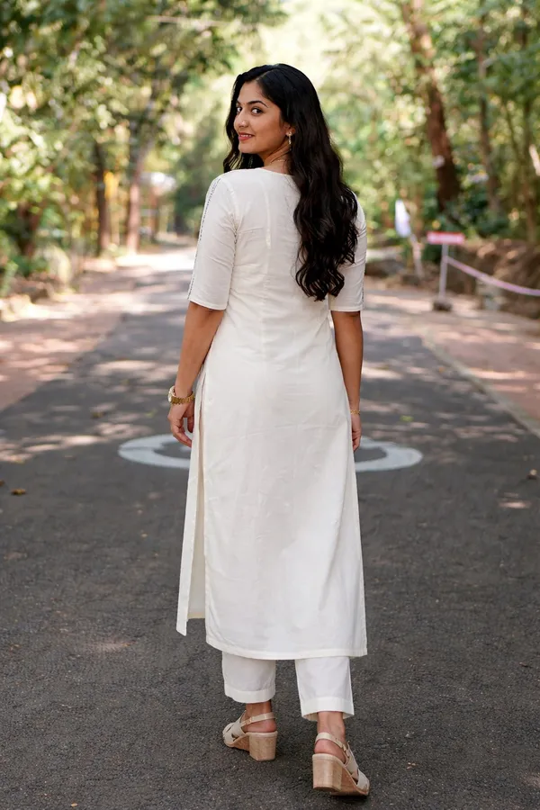 White_Printed_Straight_Kurta_Set_For_Women