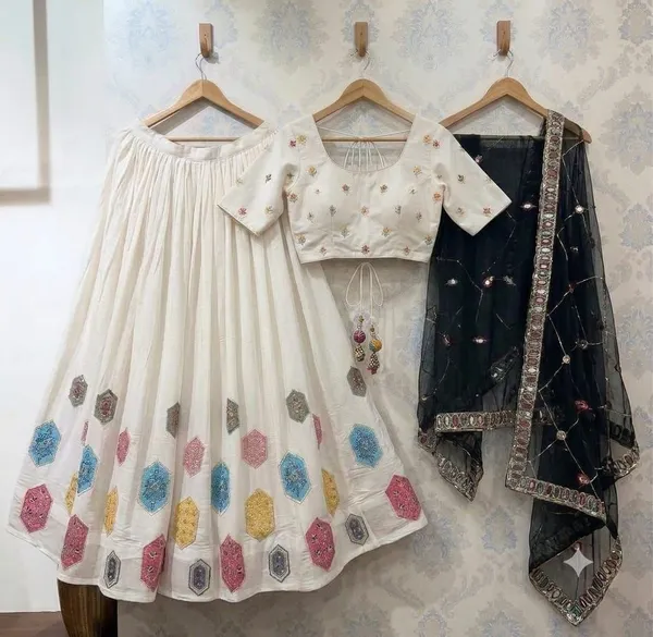 Ivory_Embroidered_Lehenga_Choli_Set_For_Women