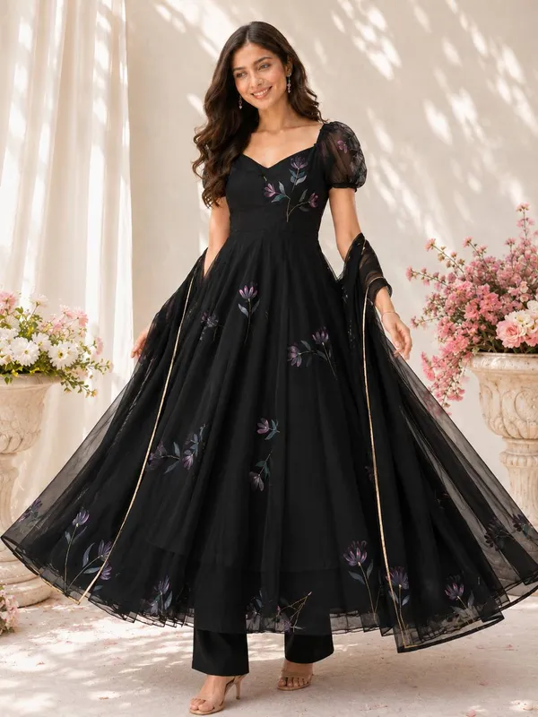 Black_Floral_Anarkali_Suit_Set_For_Women