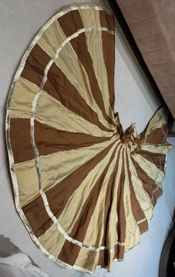 Brown_And_Beige_Flared_Lehenga_Skirt_For_Women