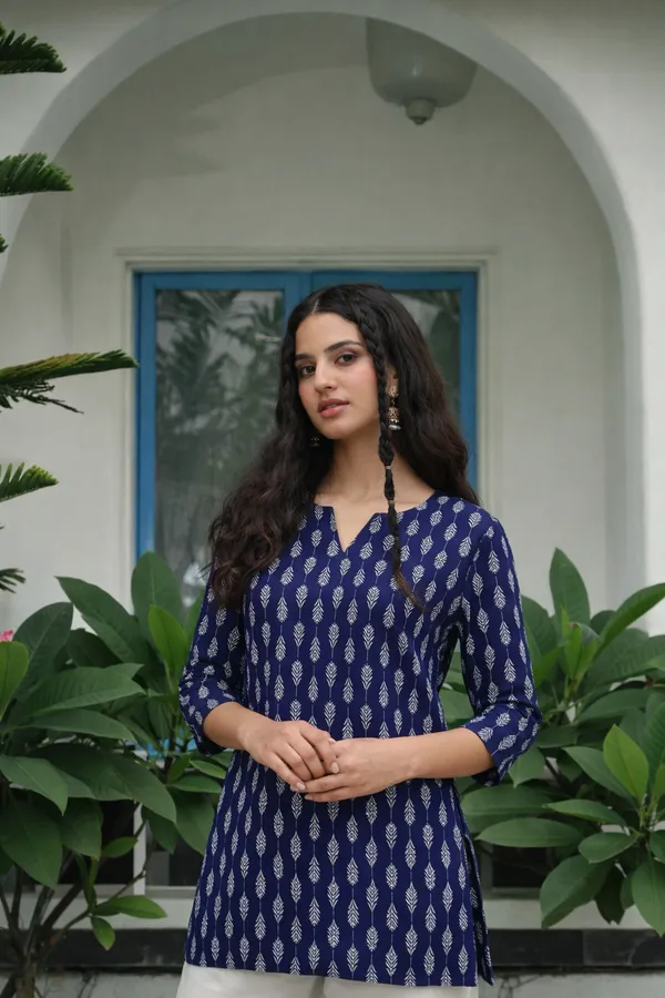 Navy_Blue_Printed_Straight_Kurta_For_Women
