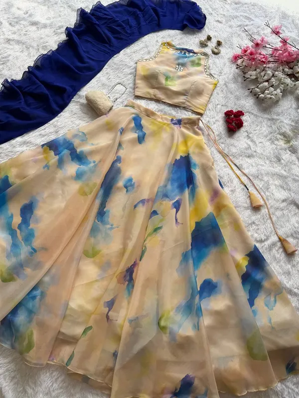 Multicolor_Flared_Lehenga_Set_For_Girls