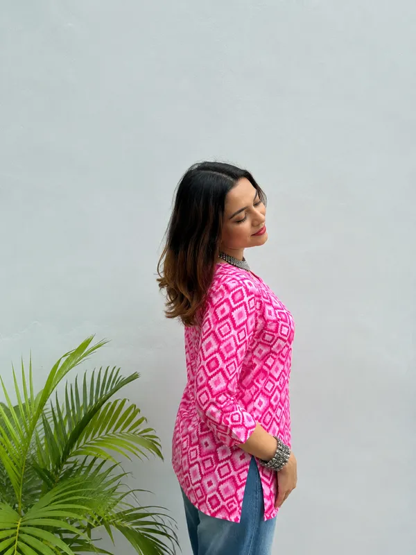 Pink_Printed_Regular_Fit_Top_For_Women