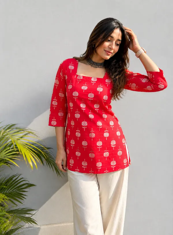 Red_Printed_Straight_Kurta_For_Women