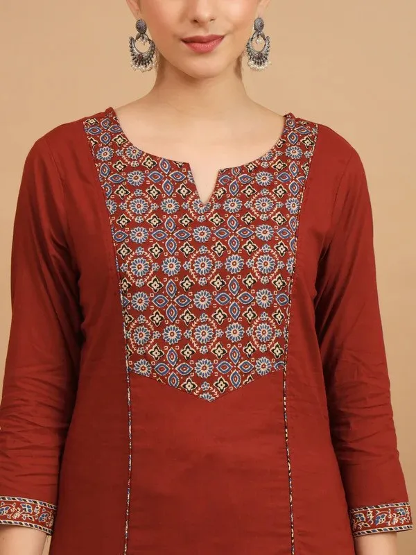 Rust_Printed_Straight_Kurta_Set_For_Women