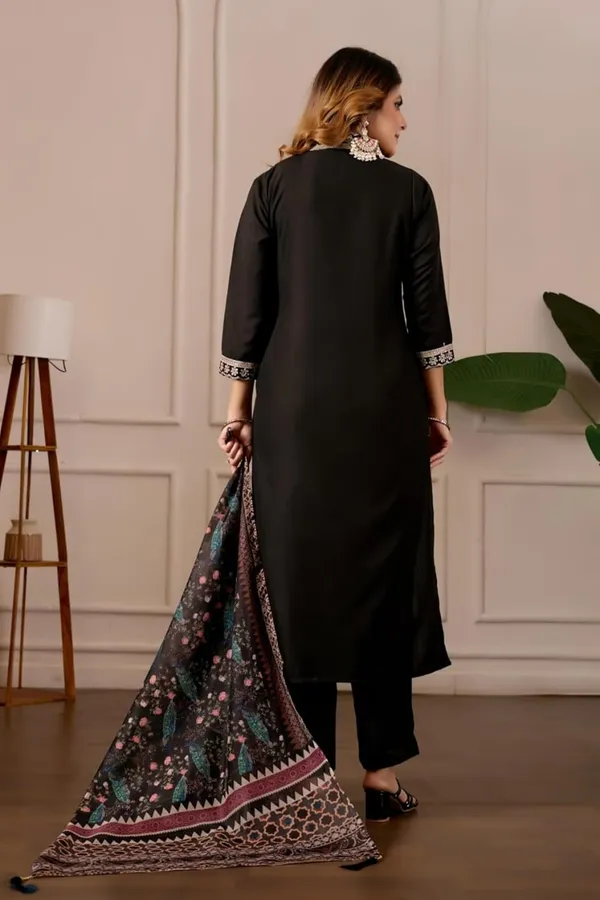 Black_Straight_Kurta_Set_With_Printed_Dupatta_For_Women