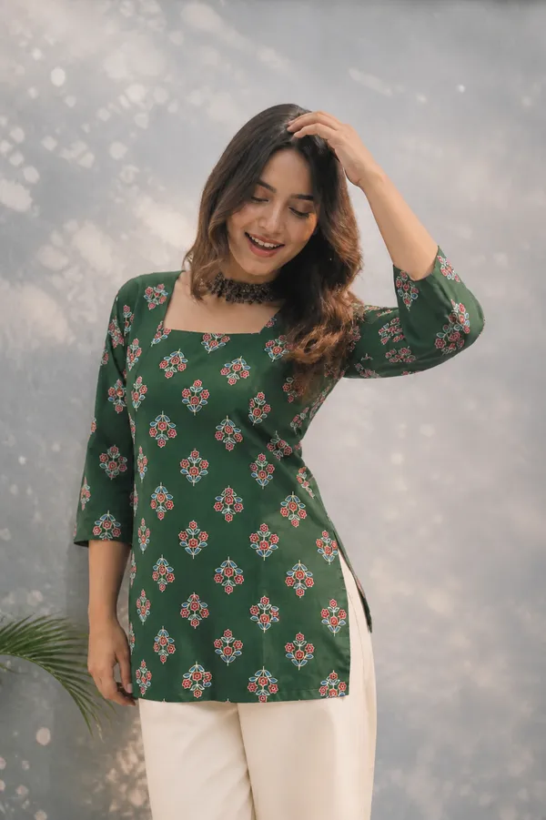 Green_Printed_Straight_Kurta_For_Women